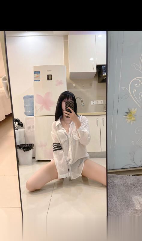 黑长直妹妹.