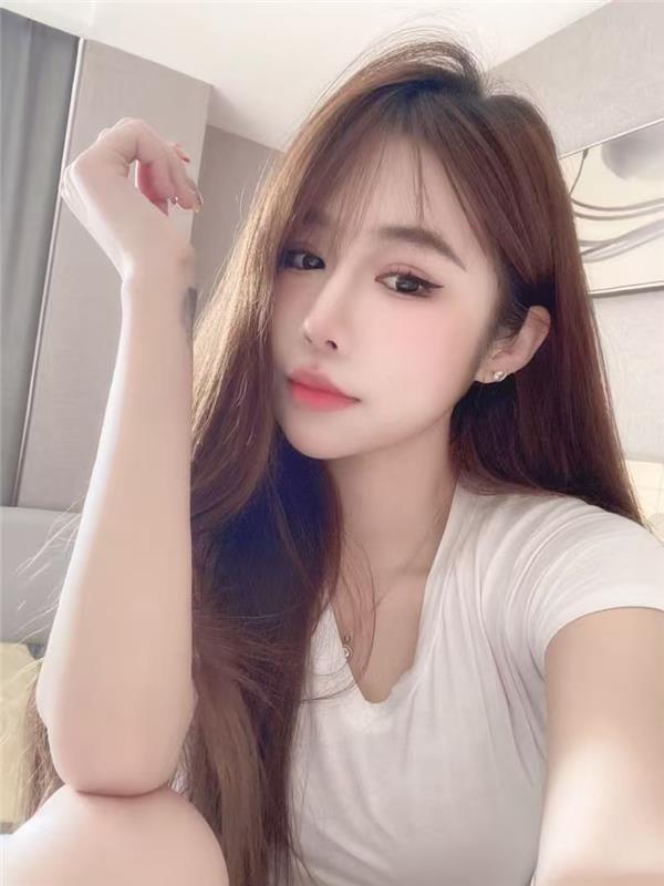可可年轻妹子
