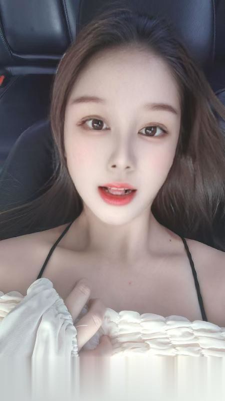 肥臀性感妹子