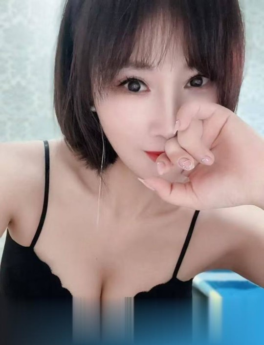 销魂白皙琪琪