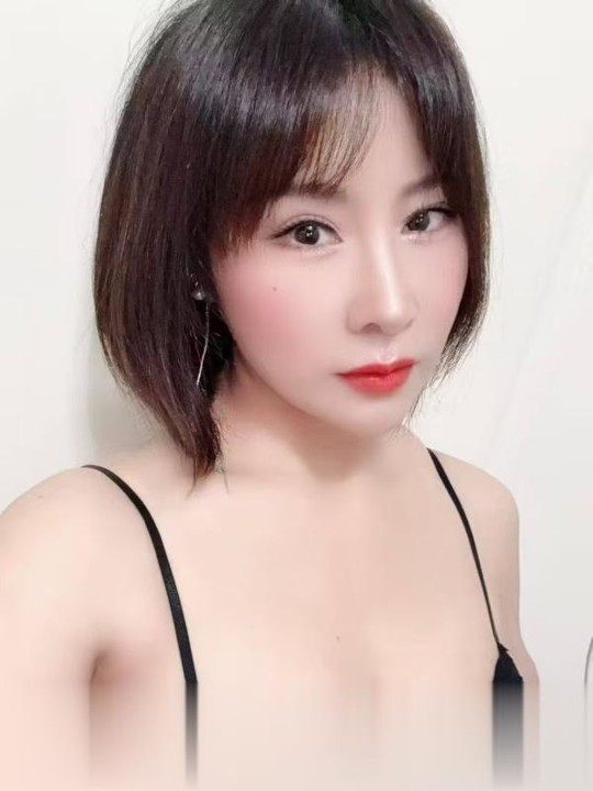 销魂白皙琪琪