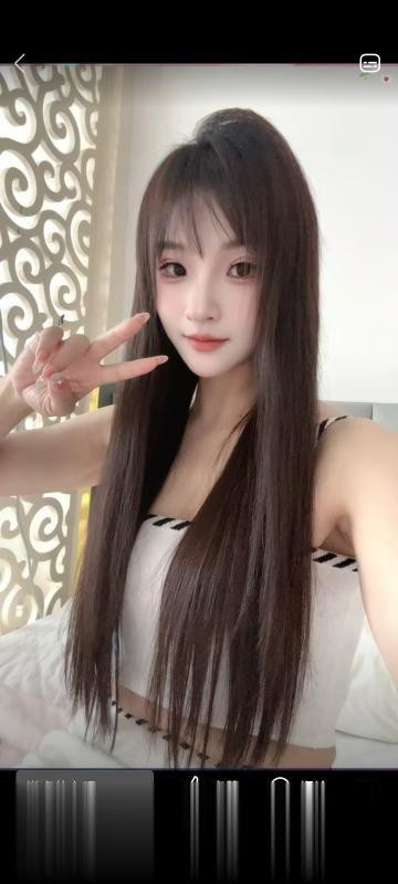 白廋美马甲线佳佳