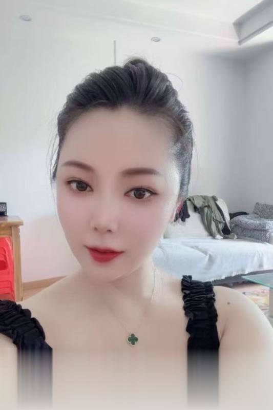 性感大奶莉莉