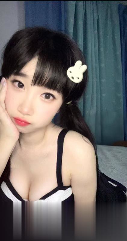 大奶可玩具风骚嫩妹